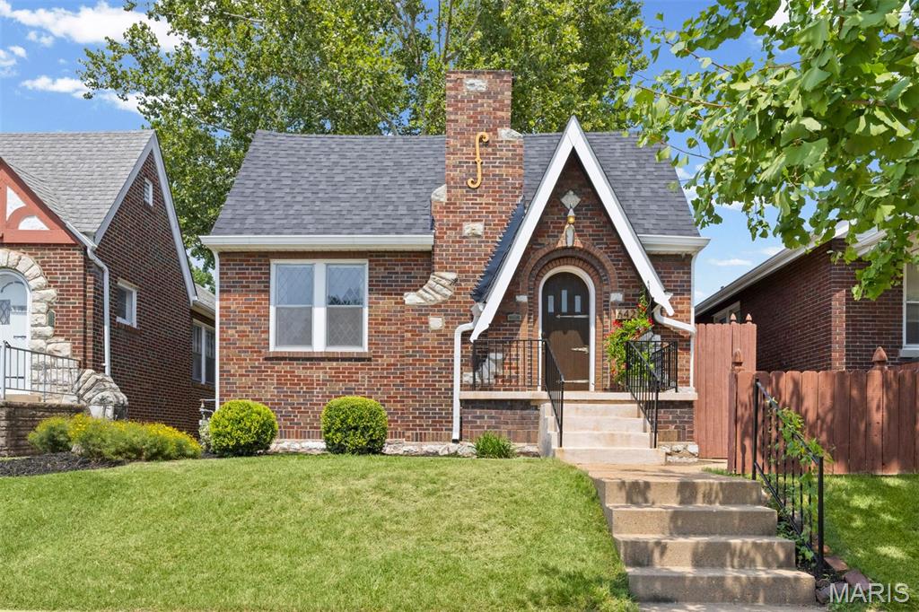6427 Pernod Avenue, St Louis City, MO  63139