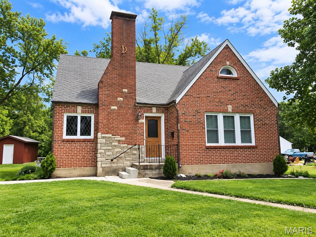311 W Pacific Street, Pacific, MO  63069